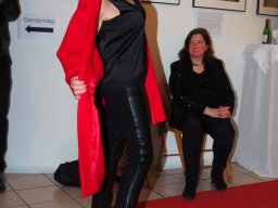 Fashion Show in der Contemplor Galerie Wien am 16. 03. 2024